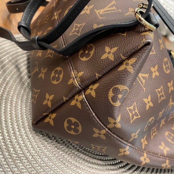 Louis Vuitton Montessori backpack - Picture 3 of 13